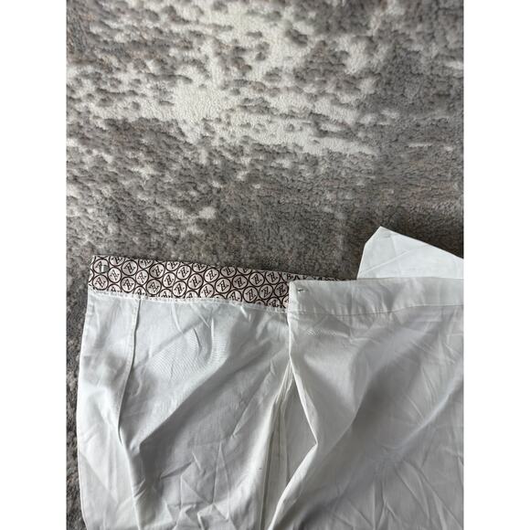 Adrienne Vittadini Size 10 Knee Length Wrap Skirt White Button Stretch - Picture 4 of 9